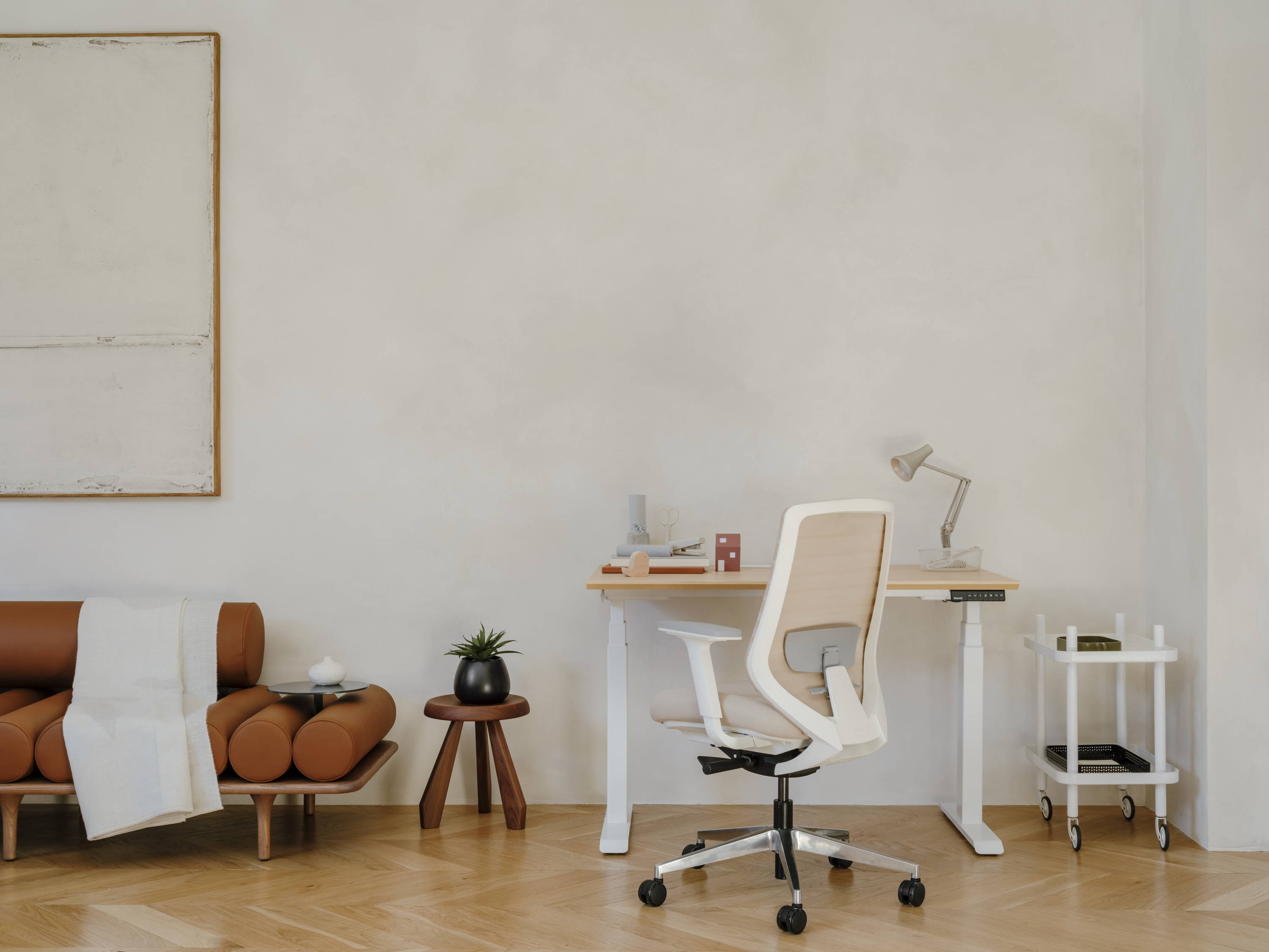 10 Home Office Essentials For Your Employees in 2023 - Fortis