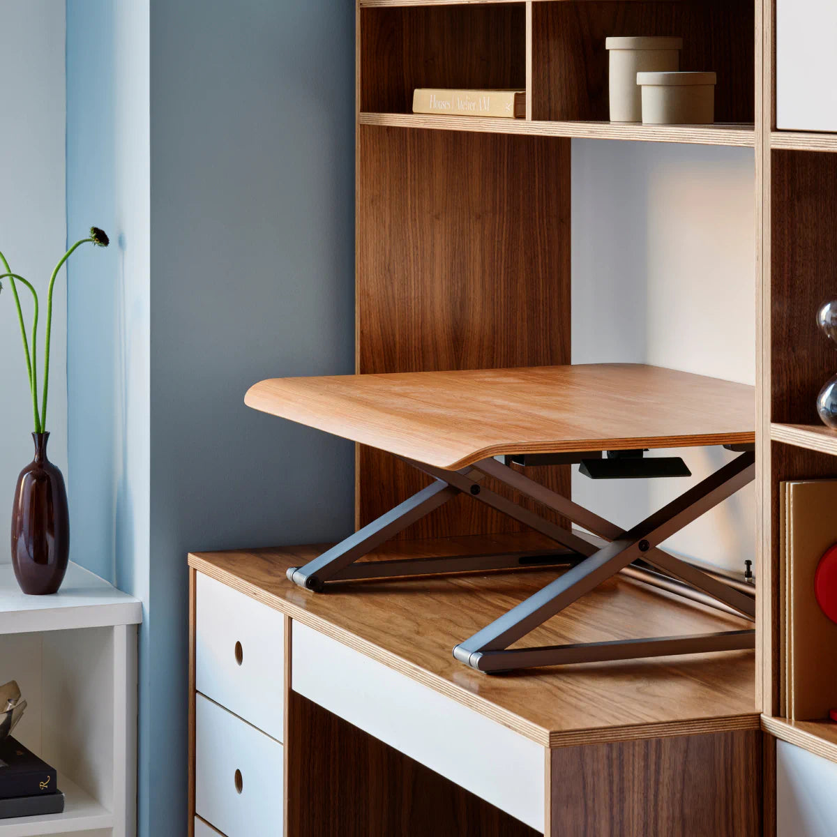 Color:Walnut; Condition:Like New;