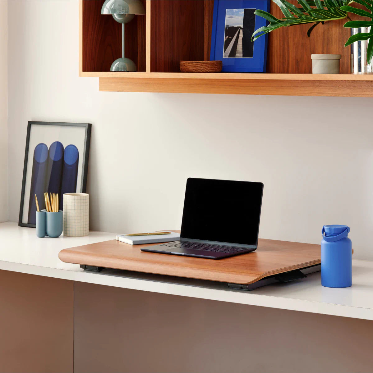Color:Walnut; Condition:Like New;