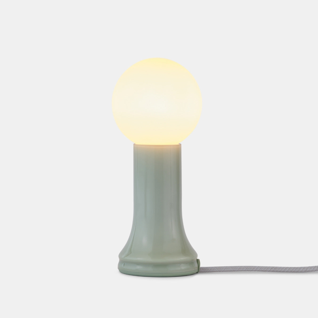 Color:Sea Green;