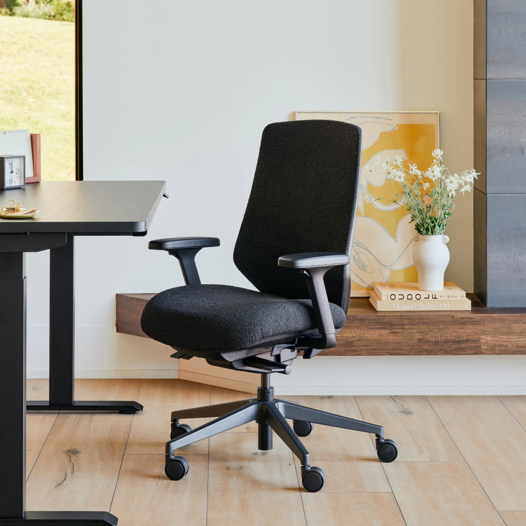 Color: Black Boucle;