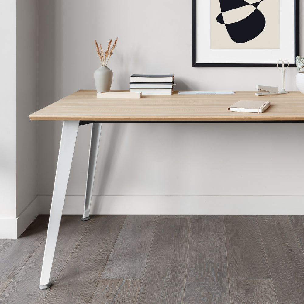 10 Best Low-Profile Desks for Small Spaces for 2022